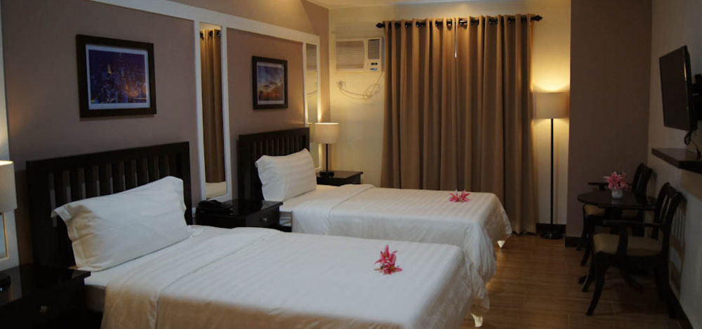 Prime City Resort Hotel Angeles Exterior foto