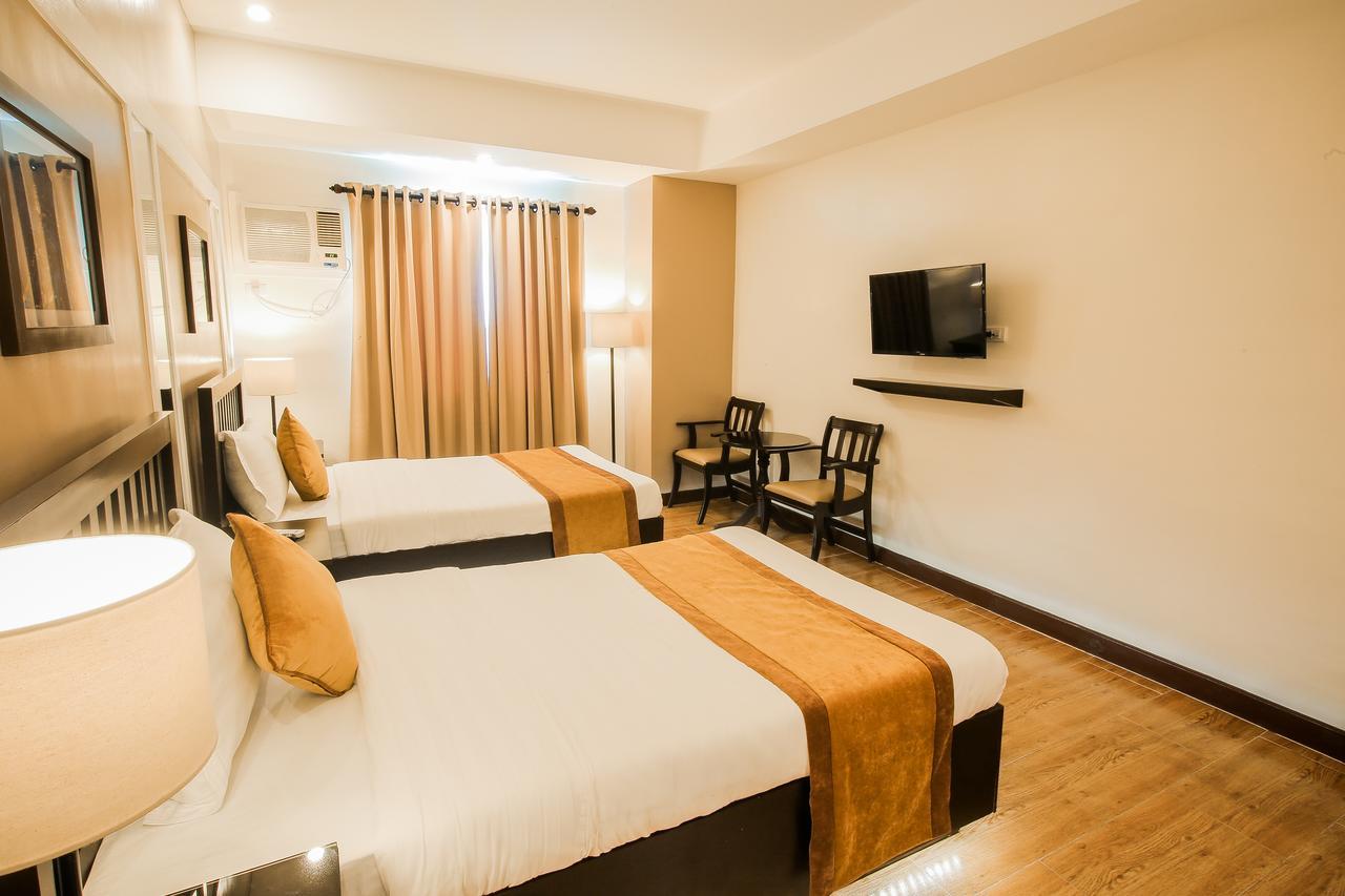 Prime City Resort Hotel Angeles Exterior foto